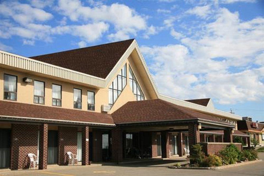 Auberge Madeli Cap-aux-Meules Exterior foto
